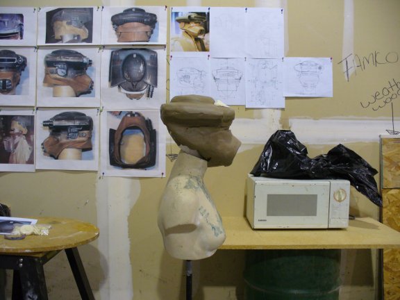 boushh_helm12sm.jpg